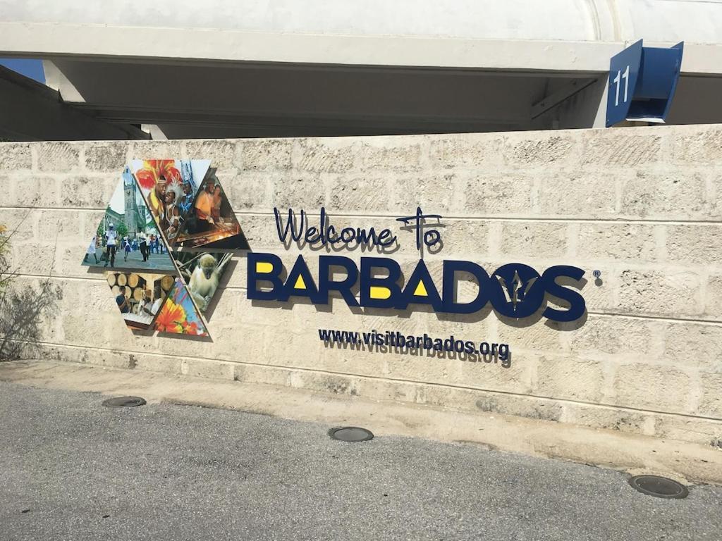 Villa Donamae 2 Story Barbados House à Bridgetown Extérieur photo